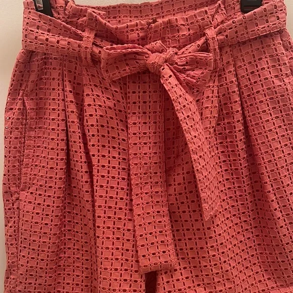 Target - Short - Picture 3 of 4